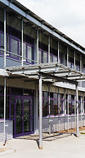 Verwaltungsgebäude (Fassade mit Eingangsbereich), Gefinex-Jackon GmbH, 29410 Salzwede